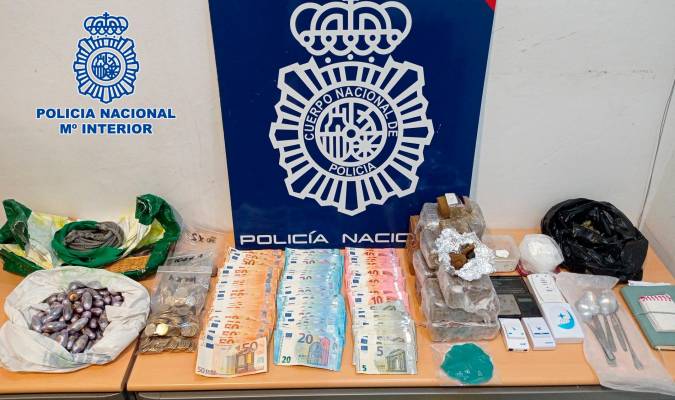 Vendían droga en un piso de Alcalá por el método de la polea
