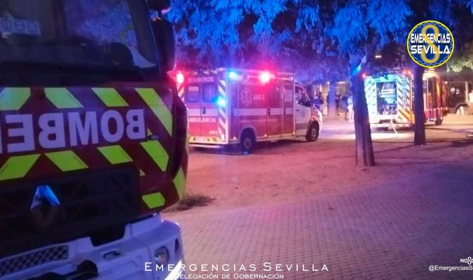 Cuatro jóvenes heridos en un choque en la avenida de La Palmera
