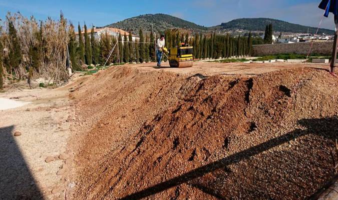 Investigan el expolio de una tumba paleocristina en Gilena 