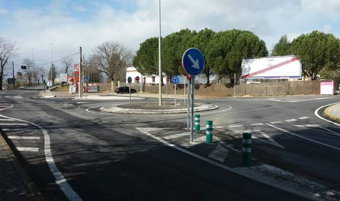 Tres calles de Sanlúcar con nuevas rotondas agilizan el tráfico en la localidad