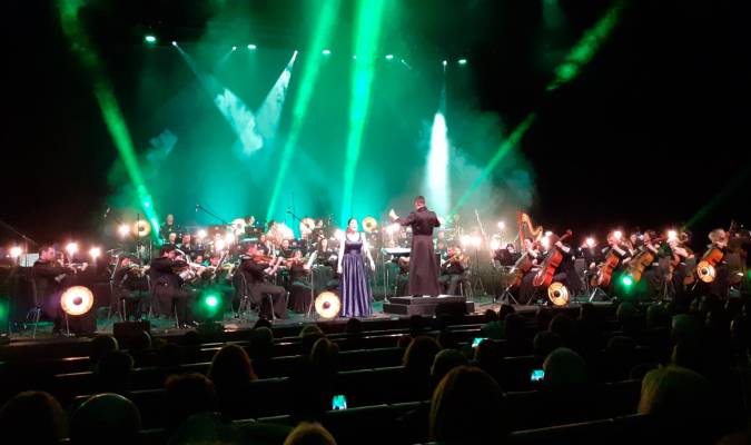 Imágenes del concierto que ofreció anoche la Film Symphony Orchestra en Fibes. 