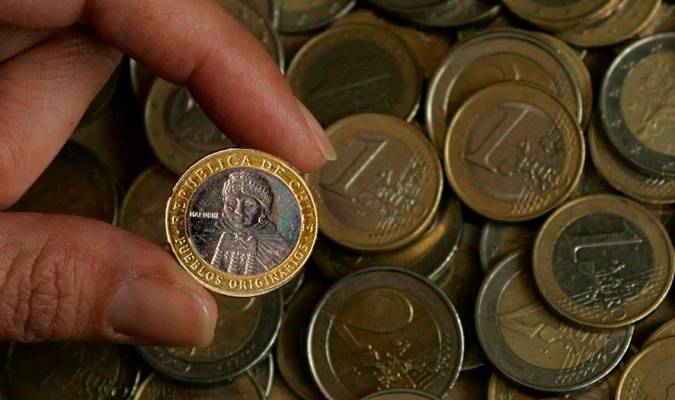 Aviso de la Policía Nacional por engaños en el cambio con monedas