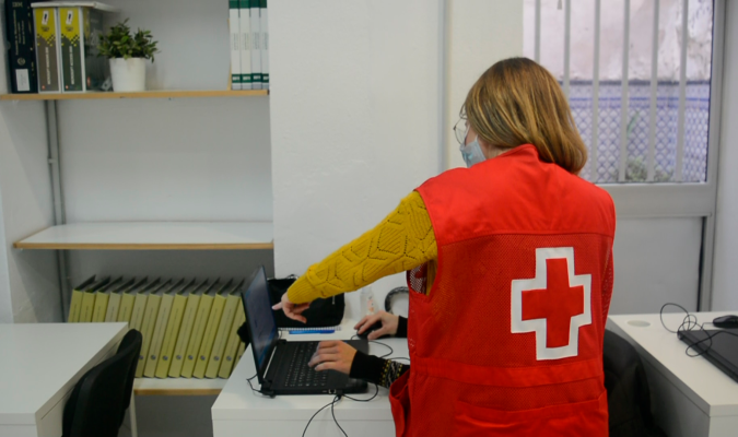 Endesa y Cruz Roja unen esfuerzos para favorecer las competencias digitales de las personas más vulnerables