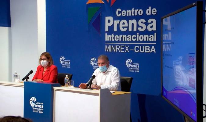 El ministro de Turismo cubano, Juan Carlos García, durante la rueda de prensa / EFE