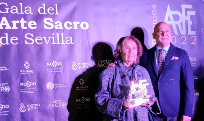 Charo Bernardino recibió el Premio Arfe a su trayectora