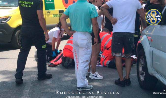 Herido grave un motorista tras ser embestido por un turismo