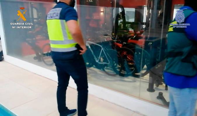 Cae una banda que robaba bicicletas eléctricas y de alta gama en Sevilla