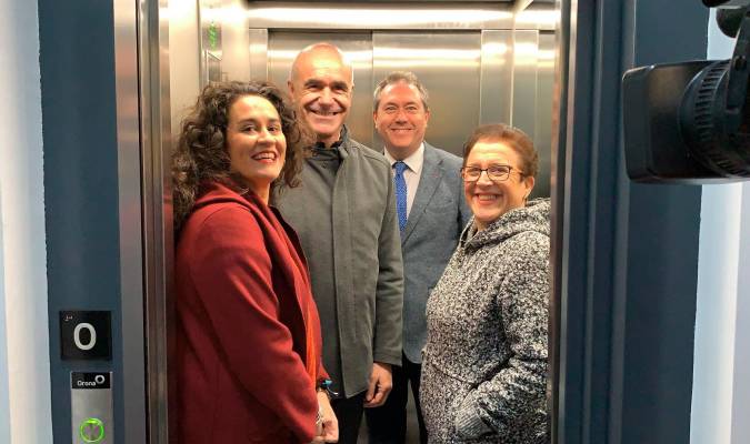 Nuevo ascensor en Pino Montano en una vivienda con problemas de accesibilidad