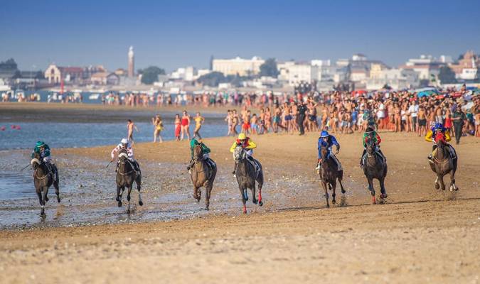Fin de semana con carreras de caballos en las playas de Sanlúcar de Barrameda