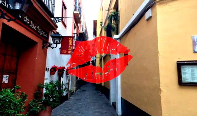 ¿Sabes dónde está el “Callejón del Beso” en Sevilla?