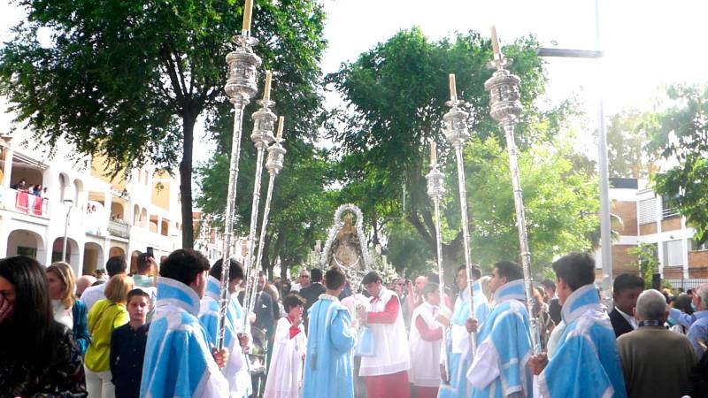Utrera volvió a venerar a la Virgen de Consolación en la tradicional procesión de la patrona