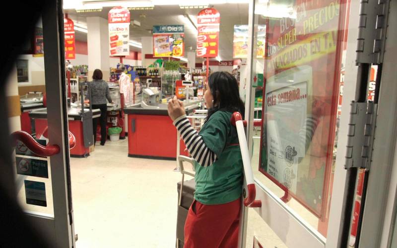 Dia planea cerrar 15 tiendas en Andalucía ante la falta de ofertas de compra