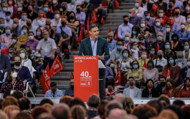 El secretario general del PSOE y presidente del Gobierno, Pedro Sánchez, en la clausura del 40º Congreso Federal del PSOE. / Rober Solsona - Europa Press