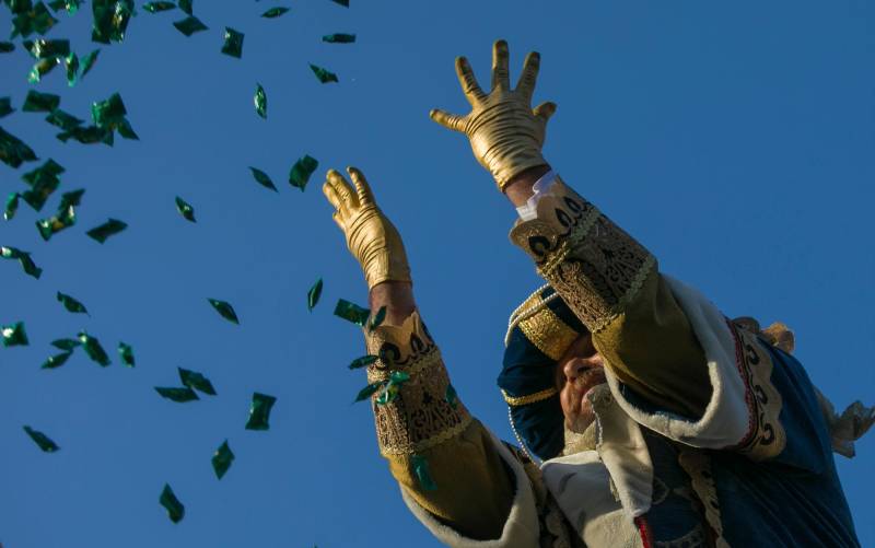 La Cabalgata de los Reyes Magos de Sevilla, en el aire
