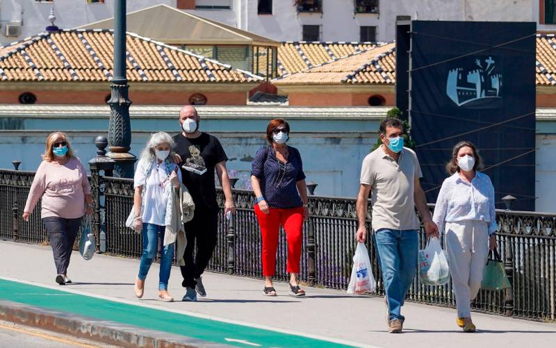 Andalucía sigue conteniendo los contagios y los hospitalizados