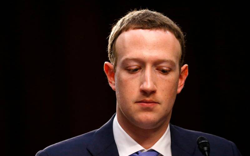 Mark Zuckerberg pierde 5.165 millones de euros tras el ‘apagón’