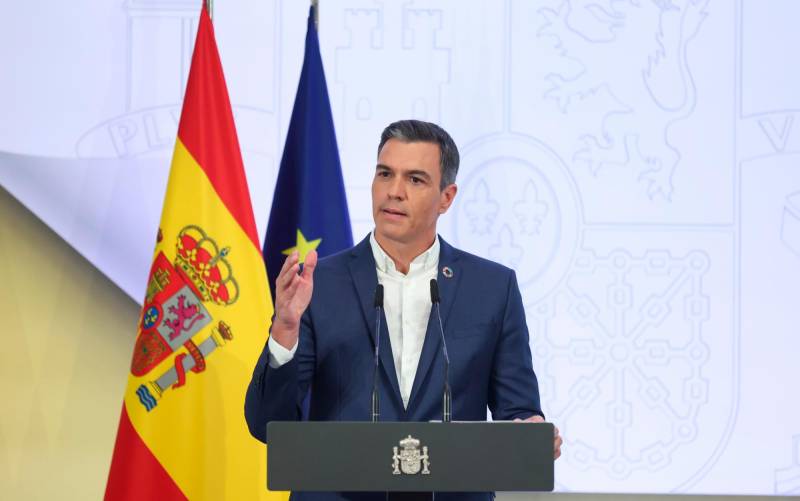 Sánchez anuncia una bajada del IVA del gas 
