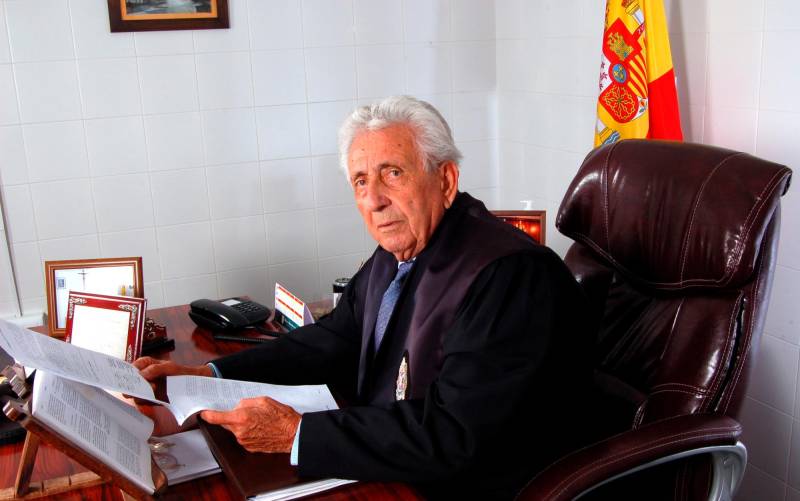 Antonio Barrera Díaz, juez de paz de Cantillana desde 1989 (Foto: Manuel Barrera)