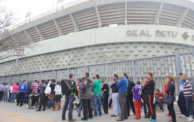 Proponen 5 años de prohibición a los estadios por una pelea tras el Betis-Real Madrid