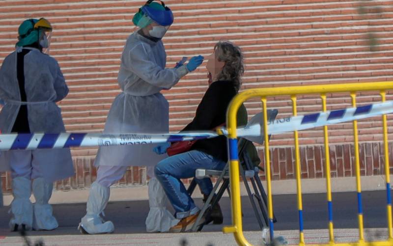 La OMS dice que España sigue en la primera oleada de contagios