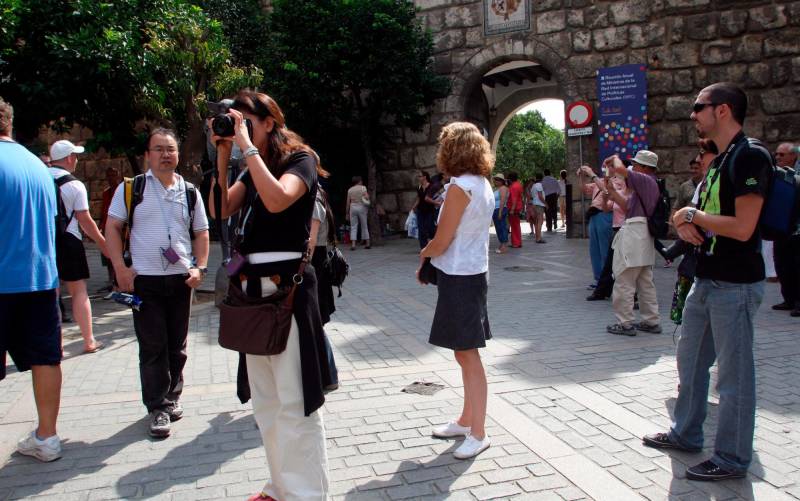 El turismo en Sevilla crece un 6% y supera la barrera del millón y medio de visitantes