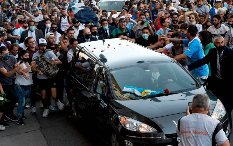 Maradona descansa en paz tras el caos del velatorio en la Casa Rosada