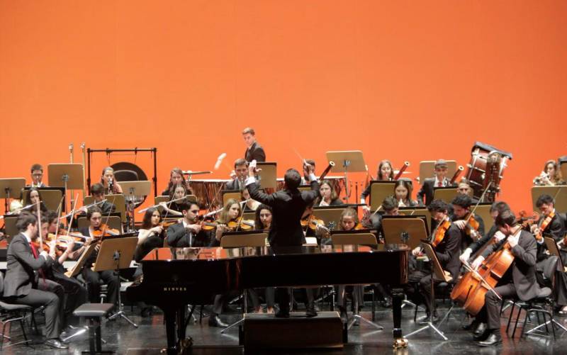 Nuno Coelho y la Orquesta de la Fundación Barenboim-Said. / Luis Castilla