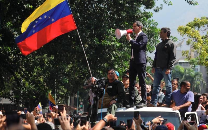 Leopoldo López se refugia en la Embajada de España en Venezuela