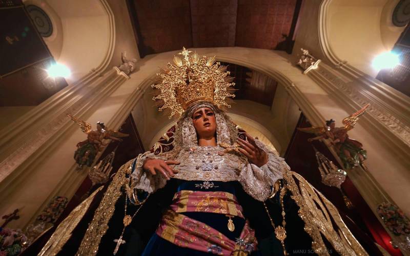 La Virgen de las Angustias. / Los Gitanos