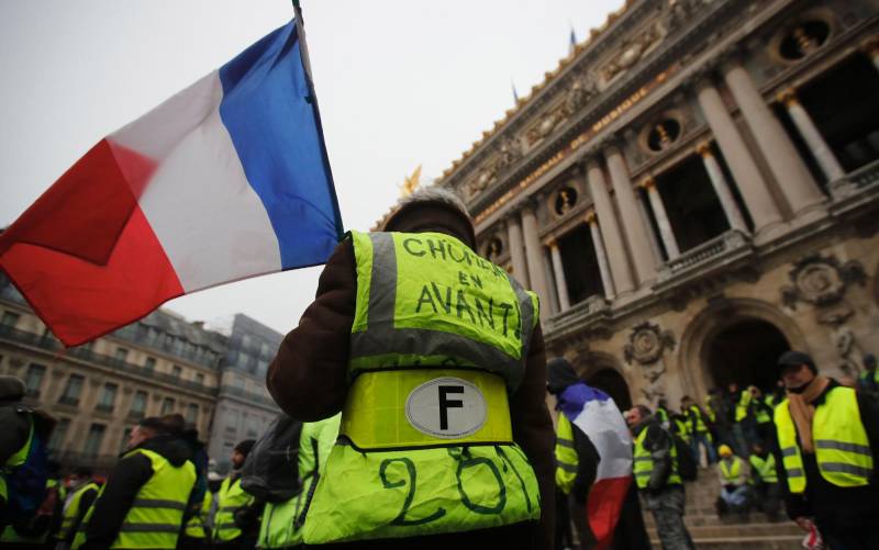 Al menos 72 detenidos en el Acto V de los 'chalecos amarillos' en París