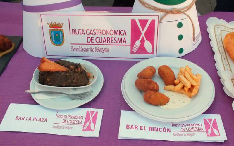 Dos tapas de la anterior edición de la Ruta Gastronómica de Cuaresma en Sanlúcar la Mayor.