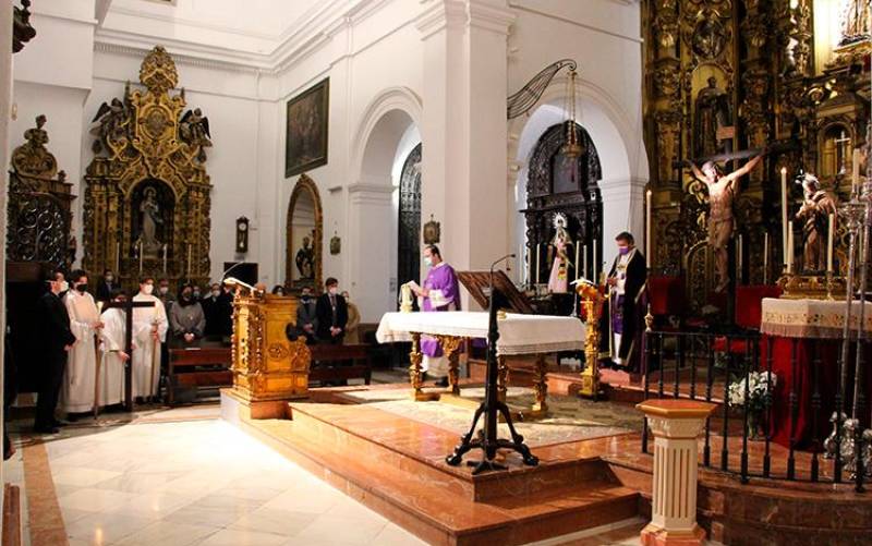 El Consejo de hermandades y Cofradías de Dos Hermanas celebró su tradicional Vía Crucis