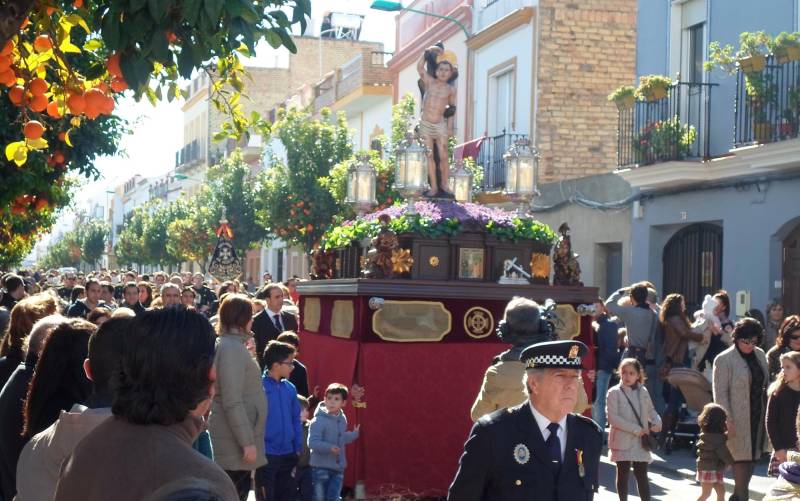 La Policía Local de los Palacios y Villafranca se reconcilia este año con el patrón, San Sebastián