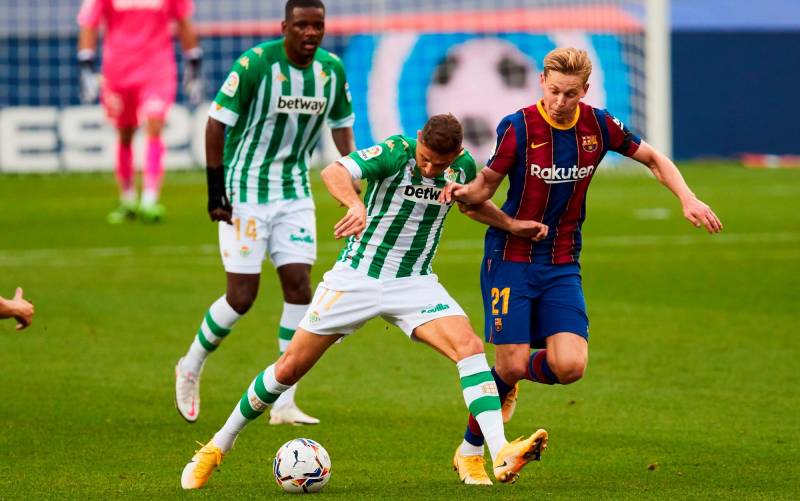 El Betis le planta cara al Barcelona pero no puede con Messi