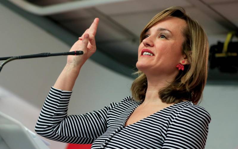 La portavoz del Comité Electoral del PSOE, Pilar Alegría, ofrece una rueda de prensa tras la reunión del Comité Electoral en Madrid, este lunes. EFE/ Fernando Alvarado