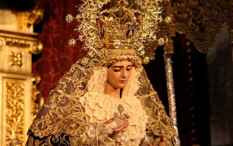 Fotogalería | Nuestra Señora de Gracia y Esperanza de la Hermandad de San Roque recibe la Veneración de sus fieles y devotos