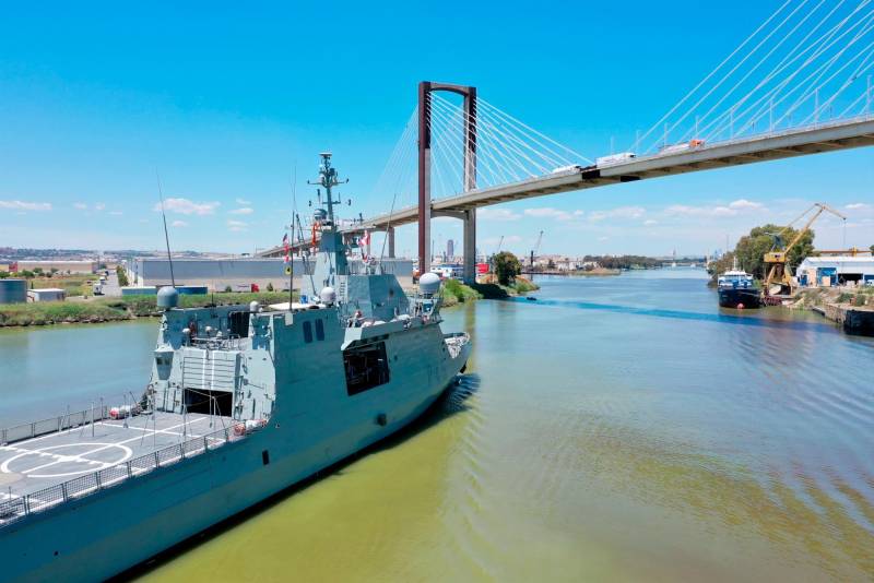 El buque Audaz de la Armada llega a Sevilla y se puede visitar