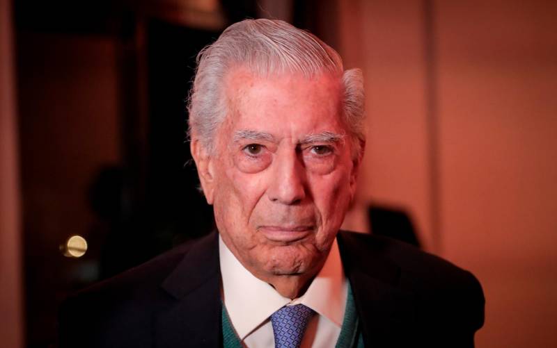 Vargas Llosa: «Entre Bolsonaro, con payasadas, y Lula, prefiero a Bolsonaro»