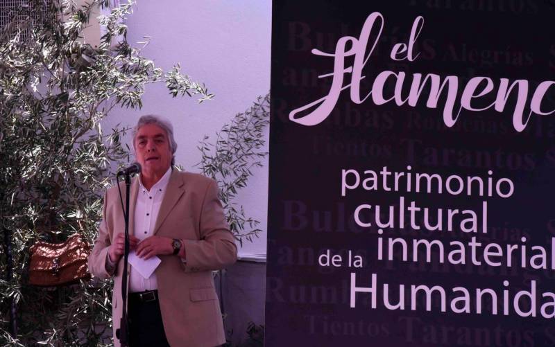 La Escuela Flamenca de Andalucía premia a Manuel Bohórquez