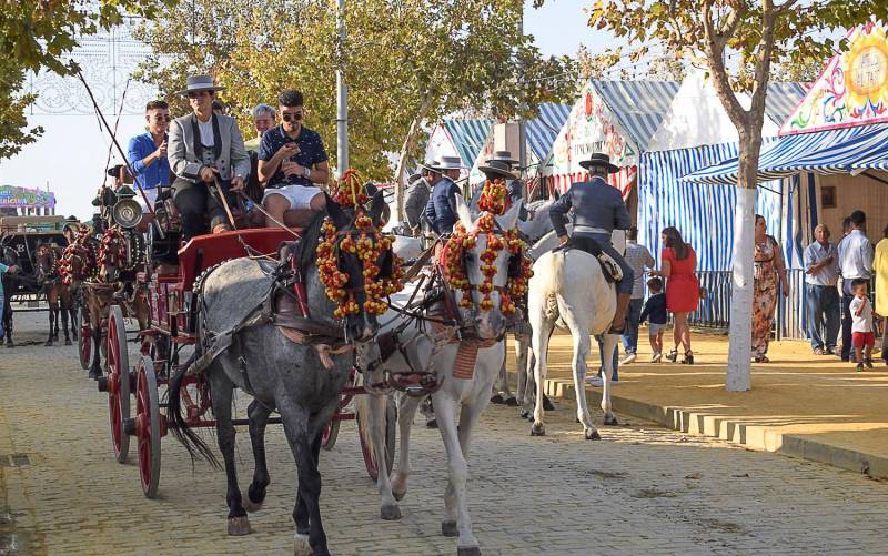 La Feria de Los Palacios y Villafranca termina hoy tras resucitar las ‘tardeás’