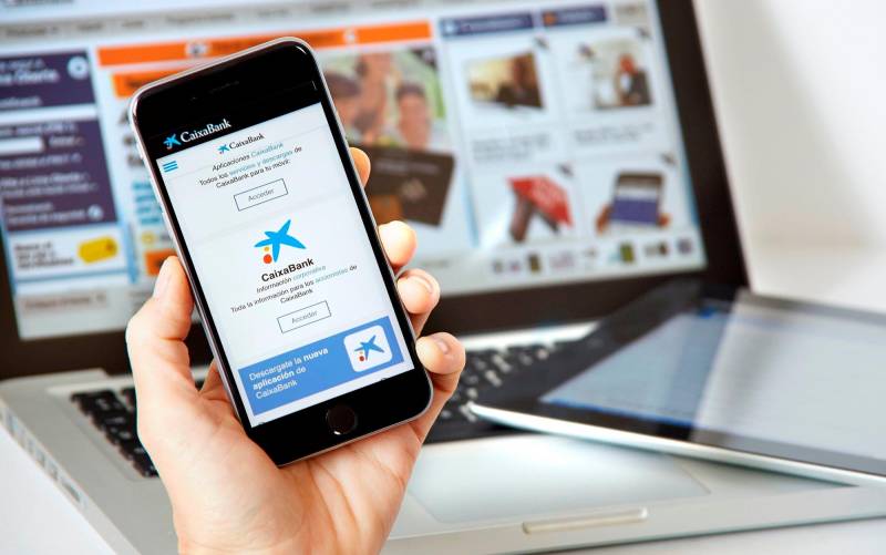 CaixaBank desbanca a BBVA como la app de banca con mejor desempeño digital