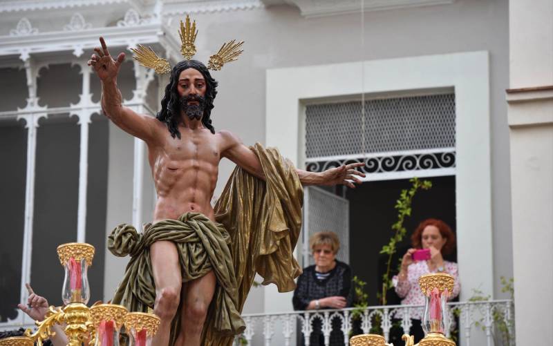 El Señor de la Sagrada Resurrección en una de sus últimas salidas procesionales. Foto: Jesús Barrera.