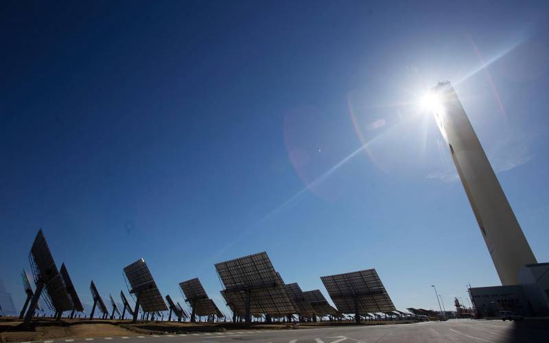 Rioglass comprará Abengoa Solar, tras presentar la única oferta
