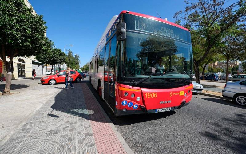 Tussam reordenará siete líneas de autobuses