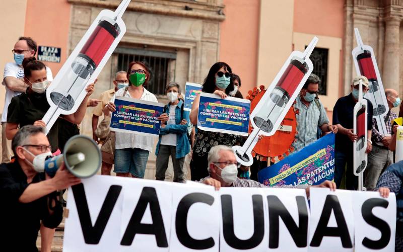 La Eurocámara apoya suspender las patentes de la vacuna contra el coronavirus