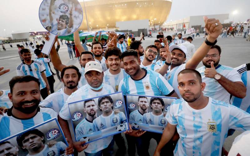 Polémica por los aficionados falsos en Qatar