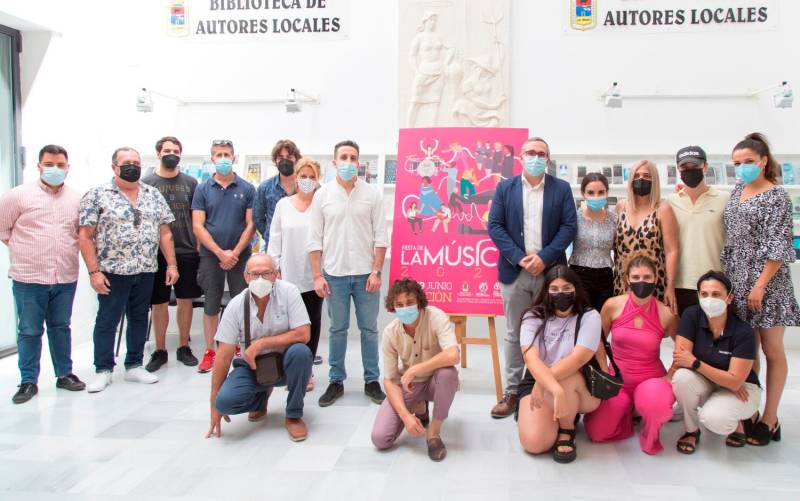Los Palacios estrena el verano dándoles voz a sus artistas