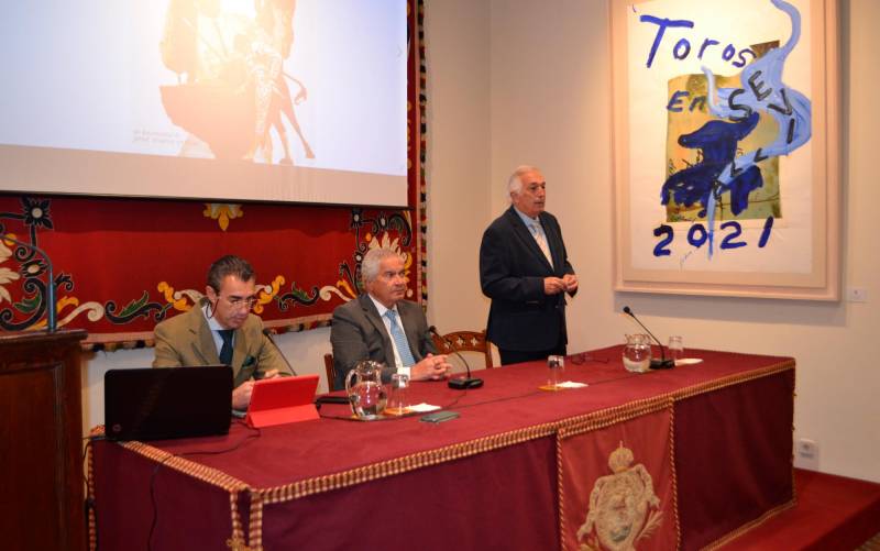 Aula Taurina de Sevilla homenajea a José Luis Galloso por sus 50 años de Alternativa