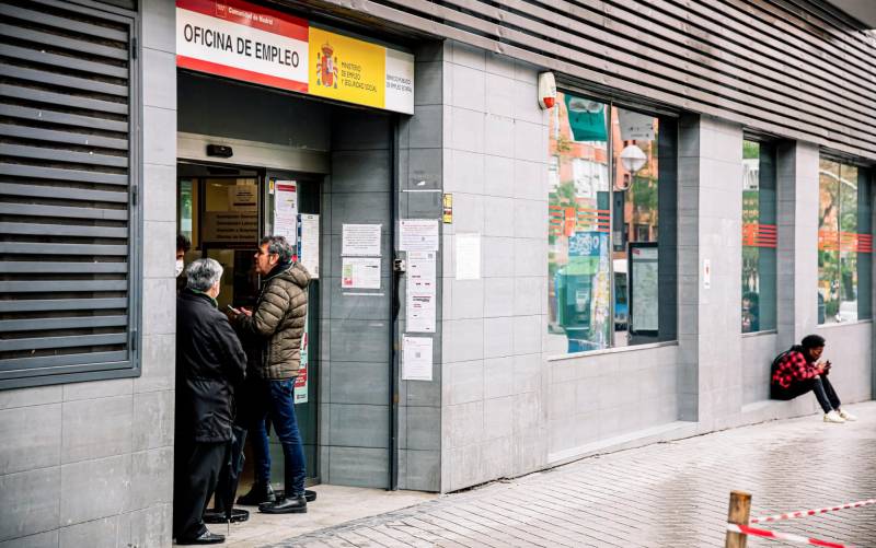 Andalucía lidera el descenso del paro en mayo 