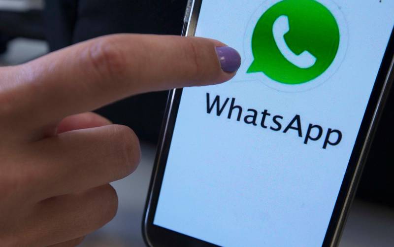 Cómo gestionar los 100 mensajes por hora de los grupos de WhatsApp de padres